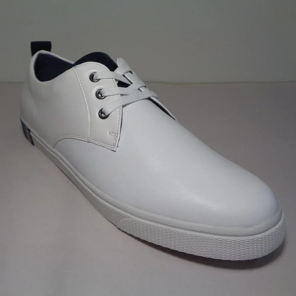 IZOD Size 11 M ISAAC White Sneakers New Men's Shoes